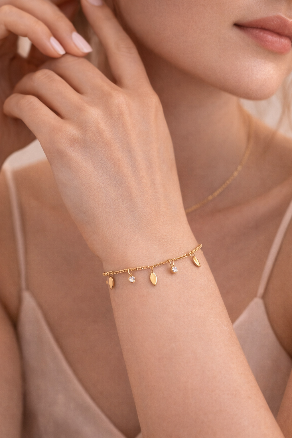 Minimal Gold Leaf Charm Bracelet | Dainty Everyday Bracelet for Women
