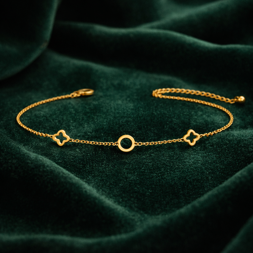 Minimal Gold Clover Charm Bracelet | Dainty Lucky Charm Bracelet for Women